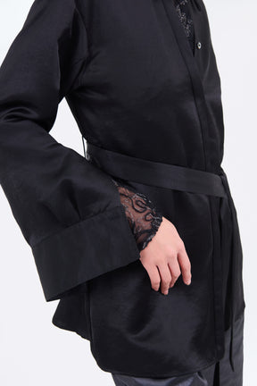 Seem flower lace shirt (Black)