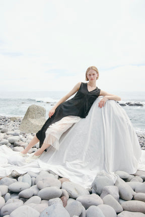 Fluid glimmer asymmetric tank (Black)