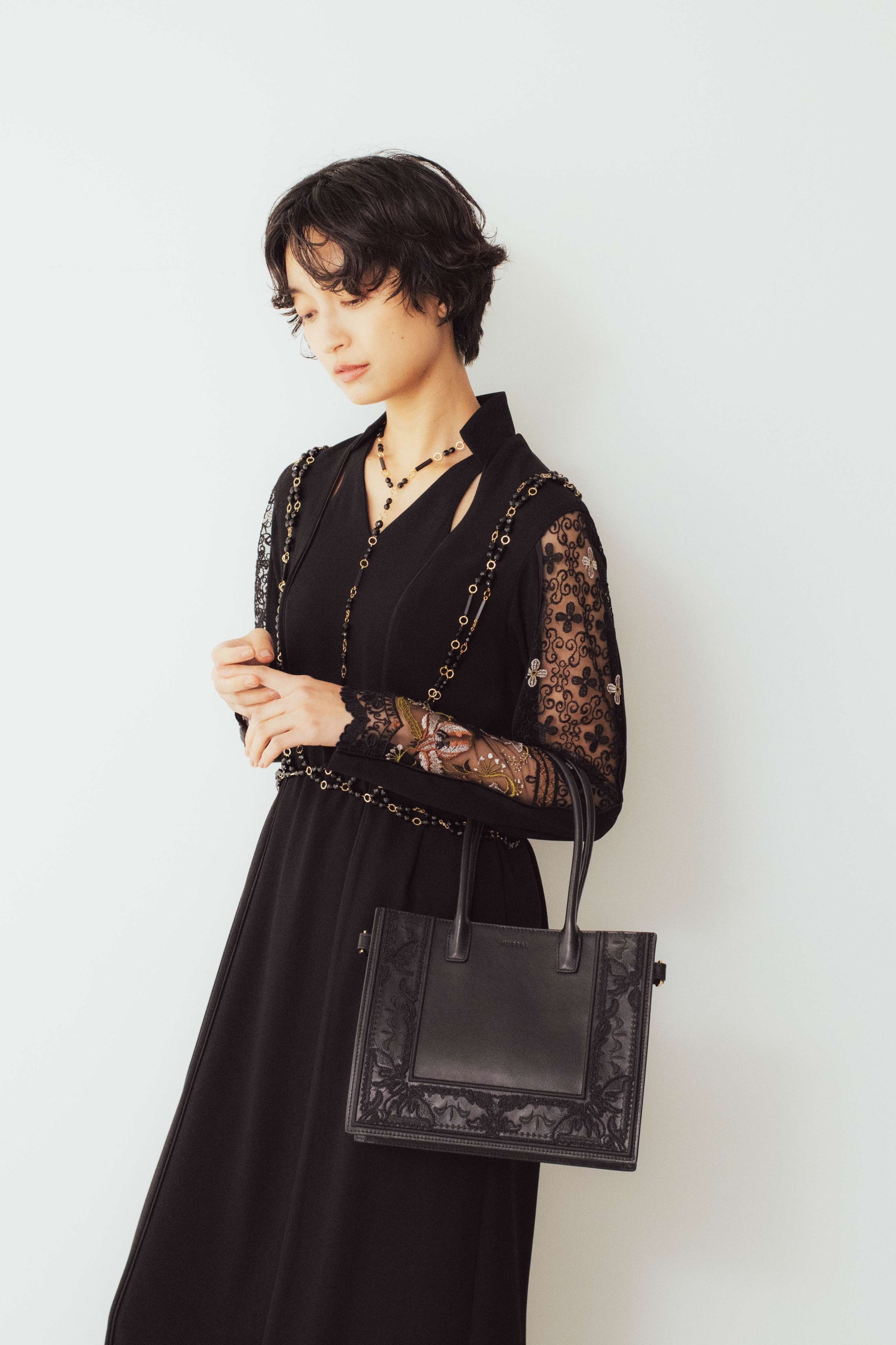 Petal collar lace dress set (Black)