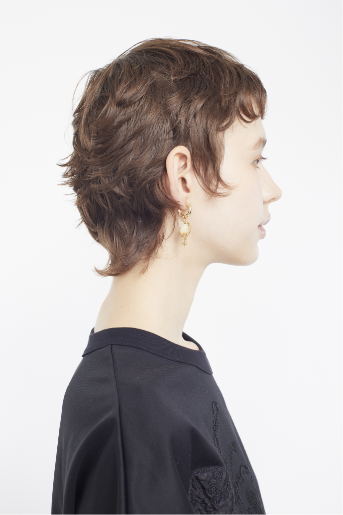 Sway pierced earring (Gold)