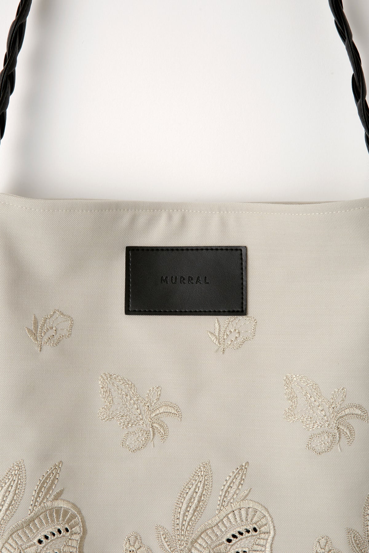 Morpho embroidery bag (Ivory)