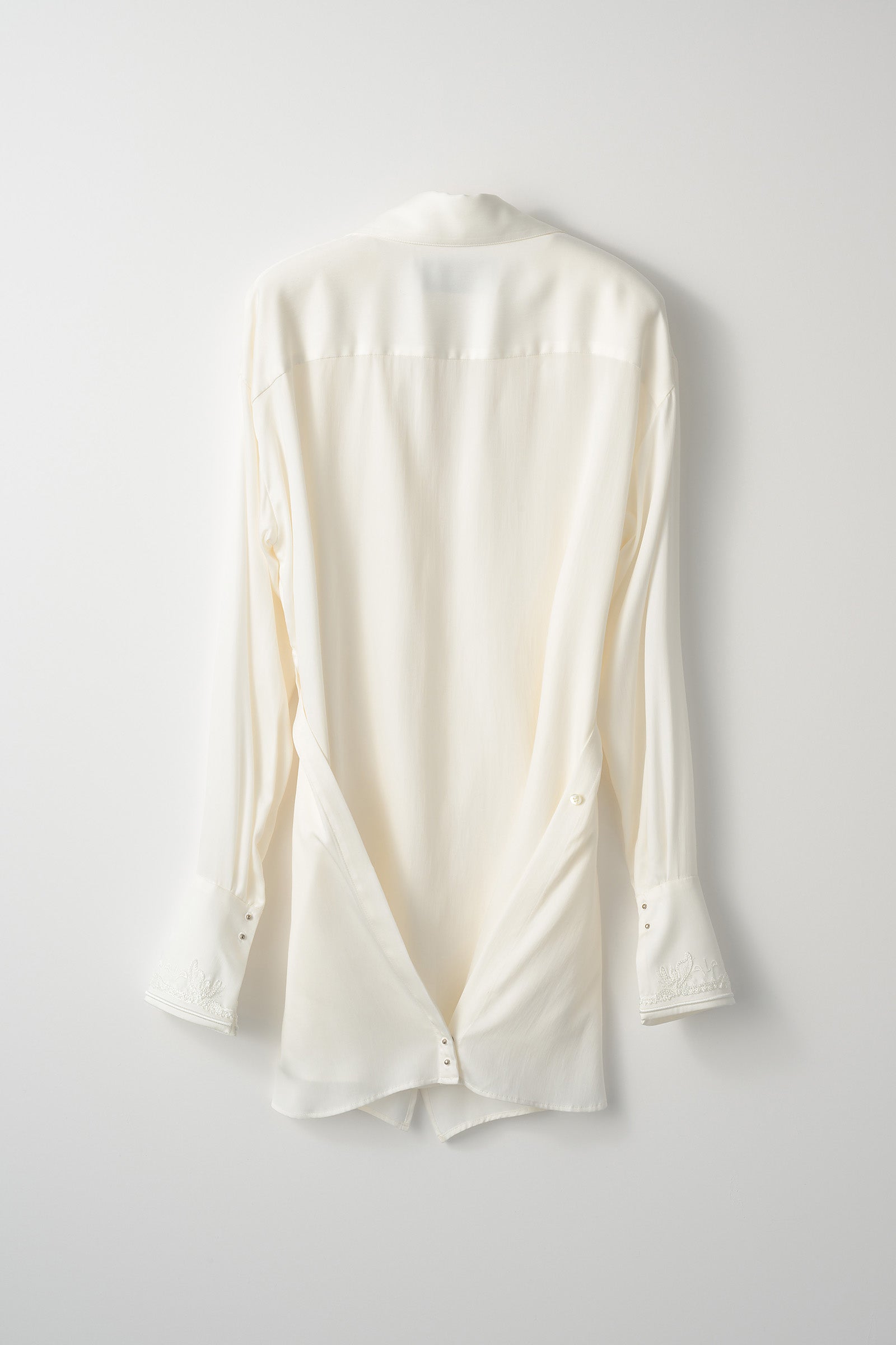 Framed embroidery wrap shirt (White)