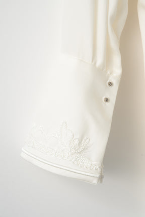 Framed embroidery wrap shirt (White)