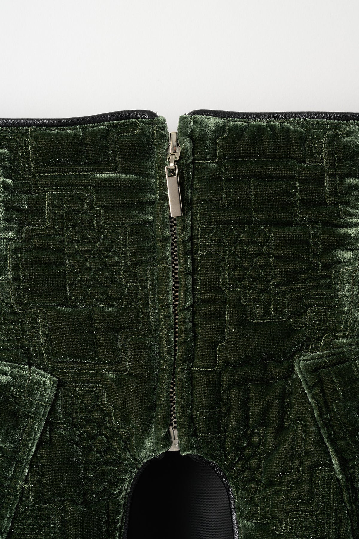 Symbolic embroidery velvet corset (Green)