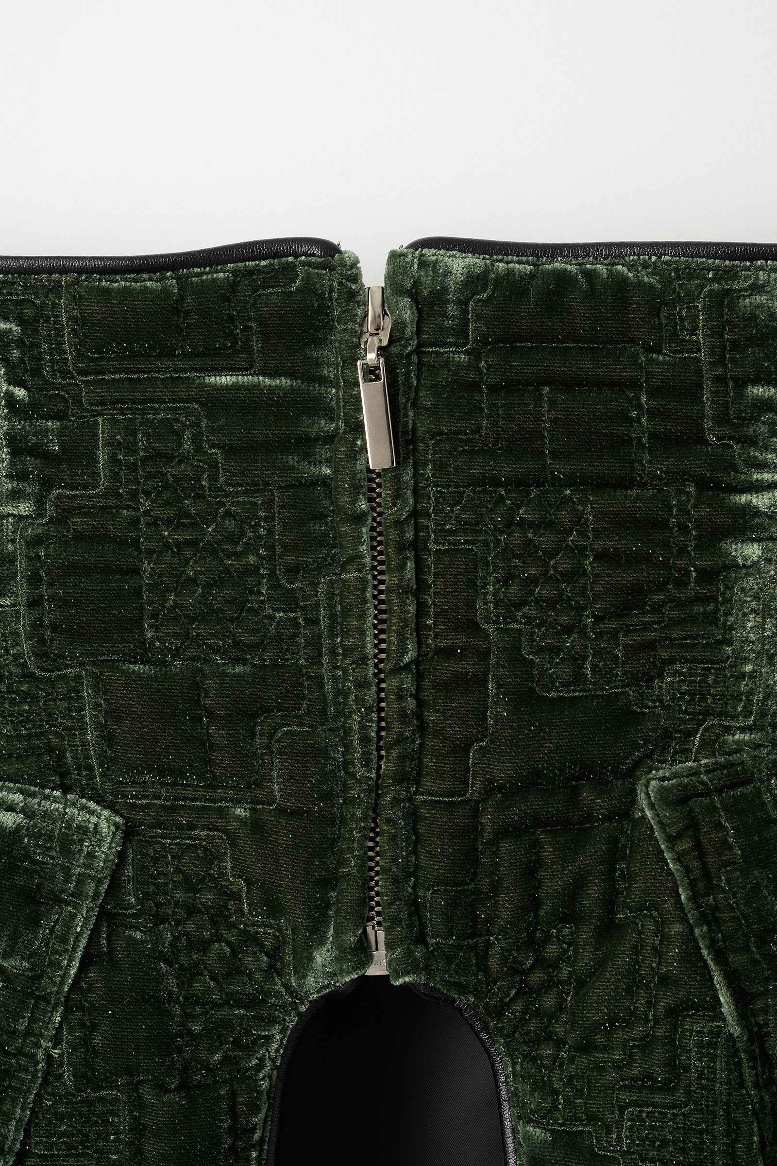 Symbolic embroidery velvet corset (Green)