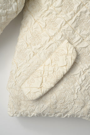 Dahlia shrinking embroidery down jacket (Ivory)