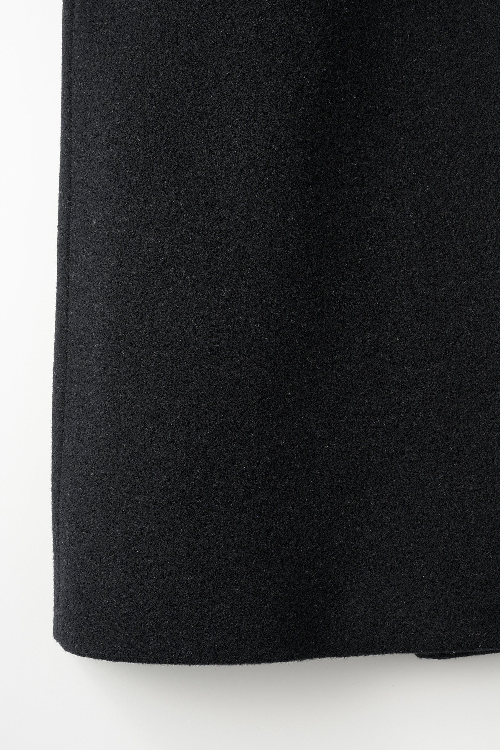 "Emerge" needle punch wool coat (Black)