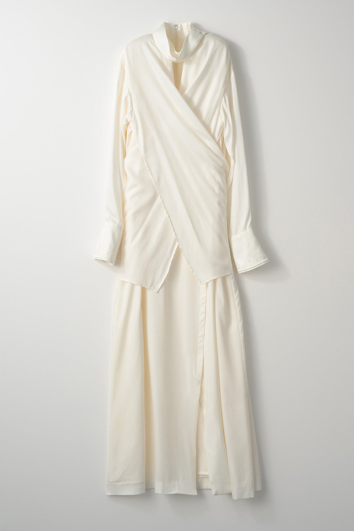 Framed embroidery wrap dress (White)