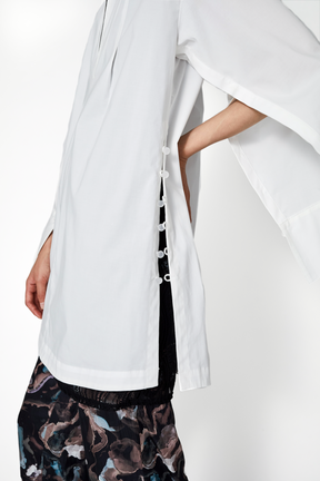 Slit skipper shirt (White)