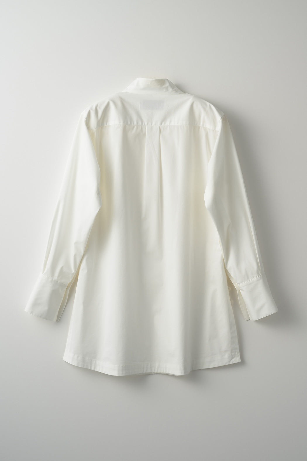 Slit skipper shirt (White)