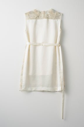 Seem flower lace sleeveless tops (Ivory)