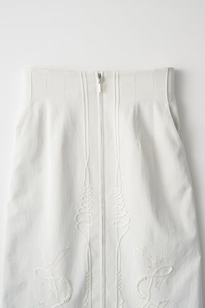 Cucurbita embroidered skirt (White)