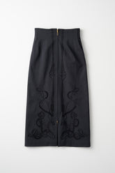 Cucurbita embroidered skirt (Black)