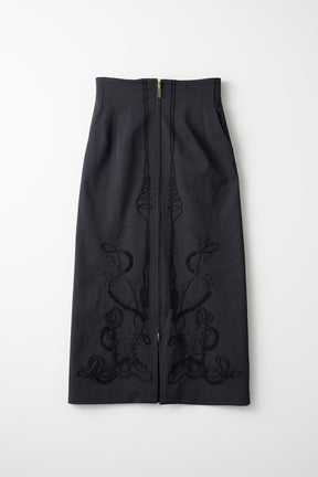 Cucurbita embroidered skirt (Black)