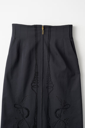 Cucurbita embroidered skirt (Black)