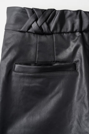 Ivy half slacks (Black)