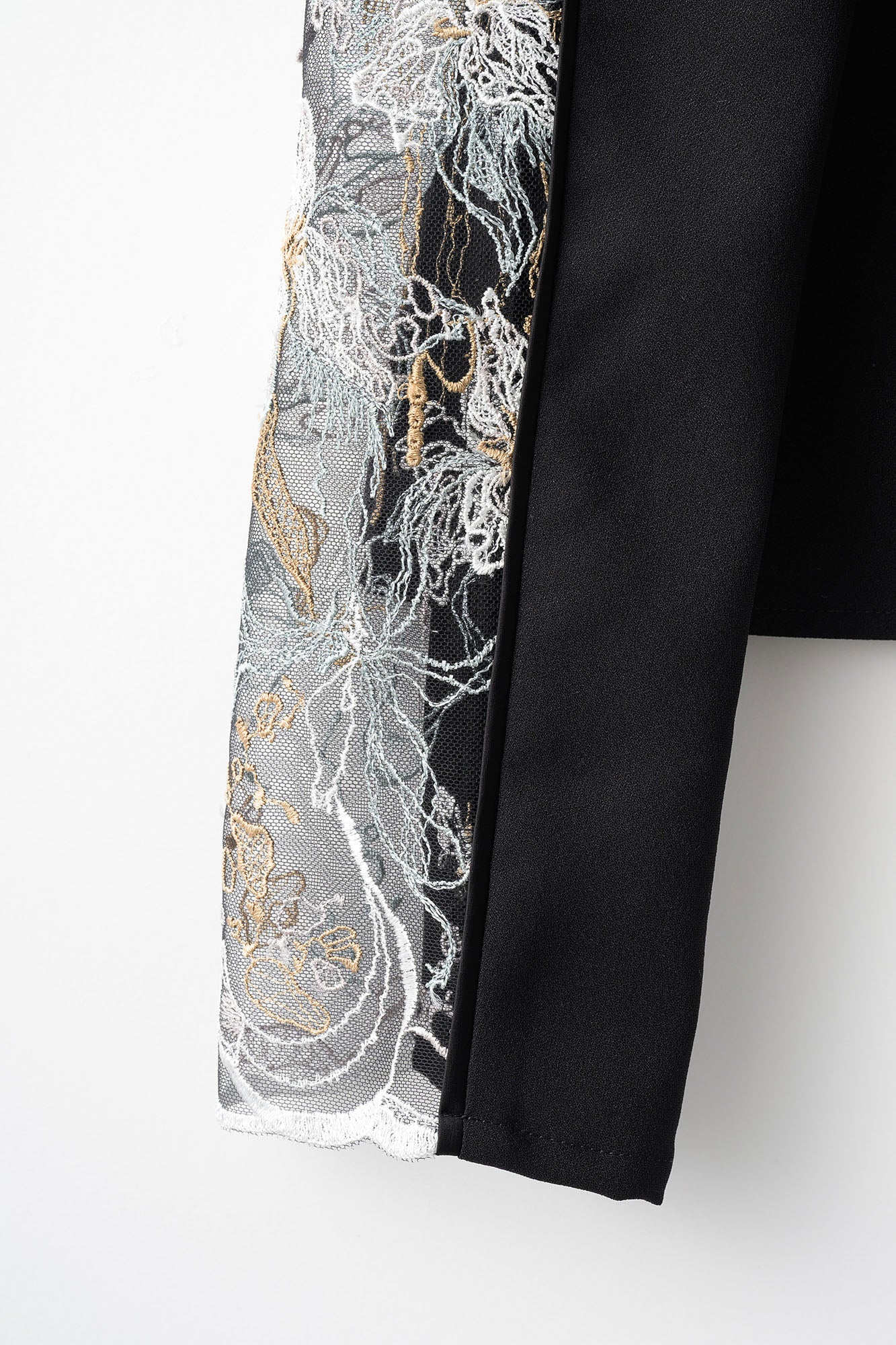 Tears flower lace tops (Black)