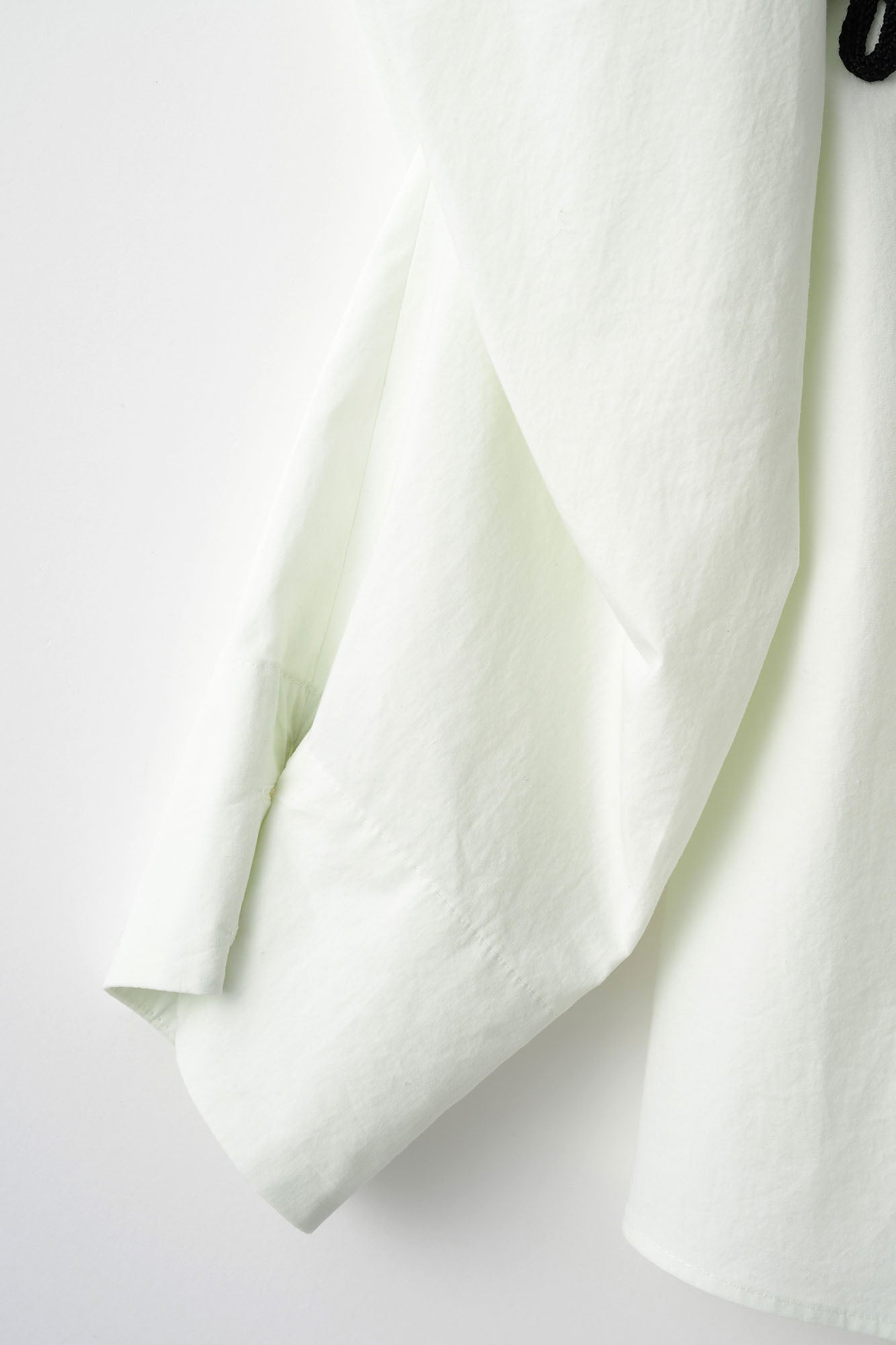 Trillium embroidered shirt (Pale mint)