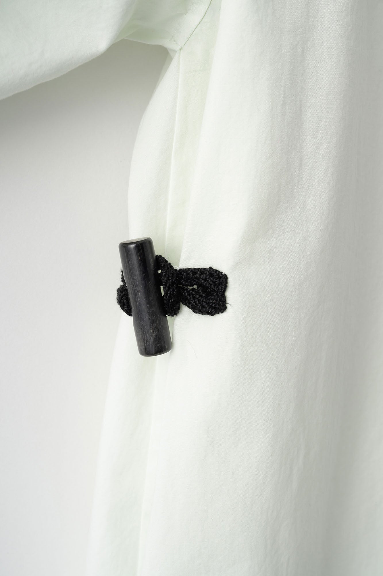 Trillium embroidered shirt (Pale mint)