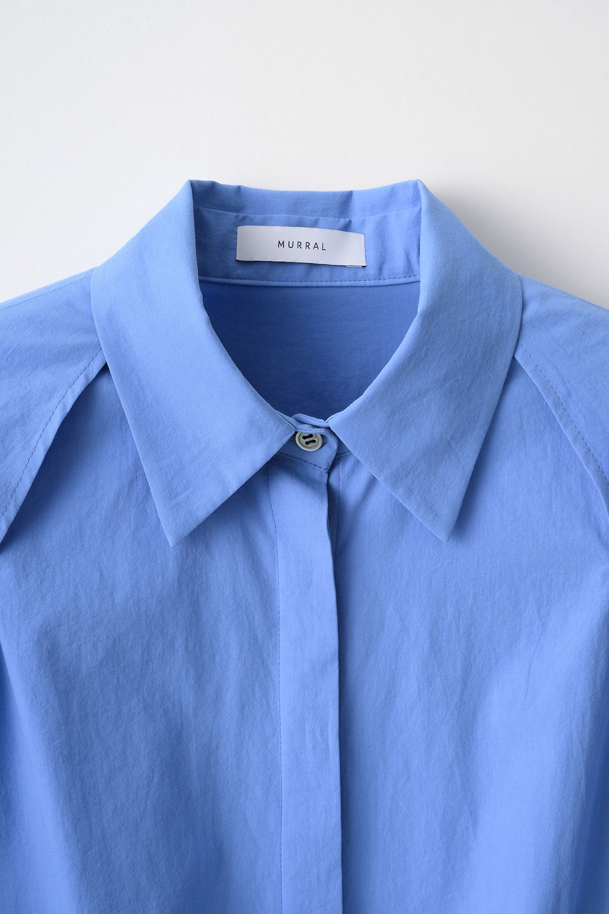 Trillium embroidered shirt (Blue)