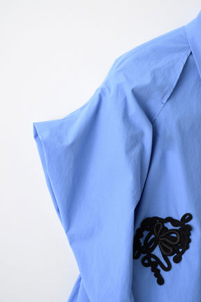 Trillium embroidered shirt (Blue)