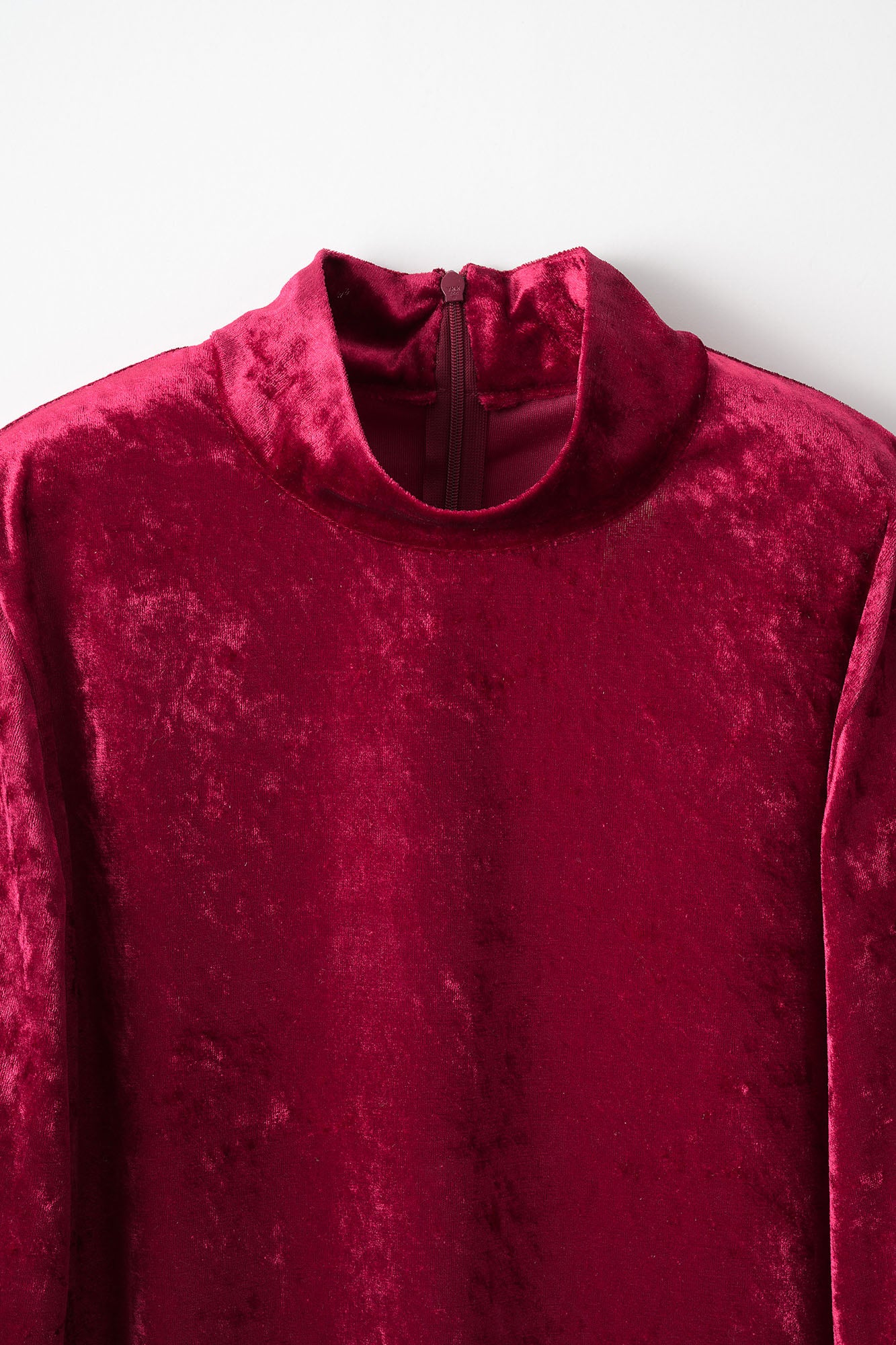 Petals carpet embroidered tops (Red)