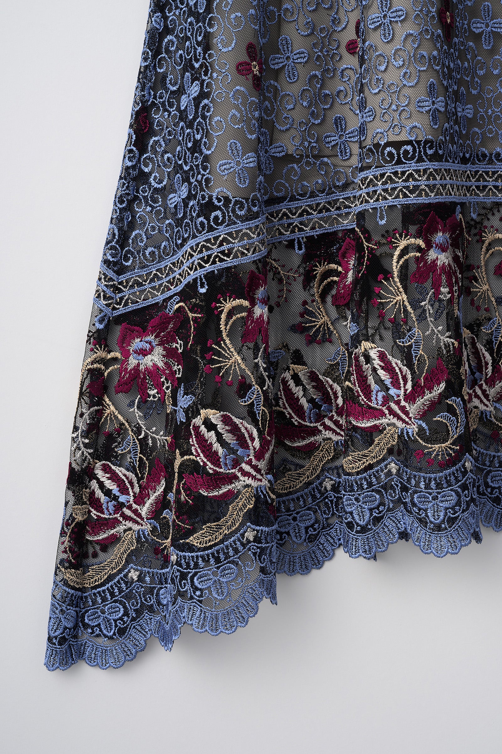 Everlasting embroidery lace skirt (Blue)