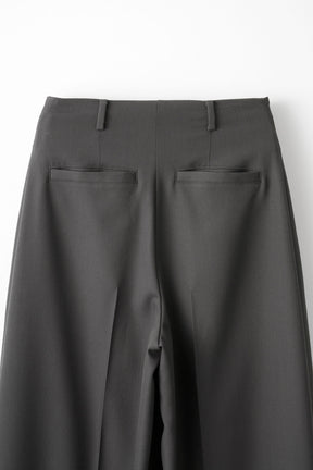 Tears flower lace slacks (Gray)