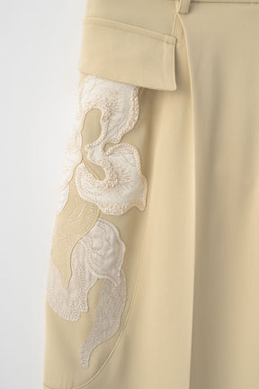 Patchwork embroidered slacks (Beige)