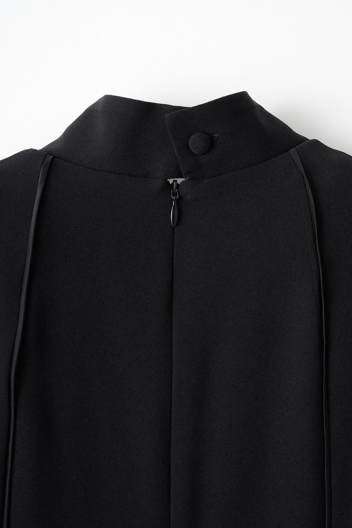 Petal collar lace dress (Black)