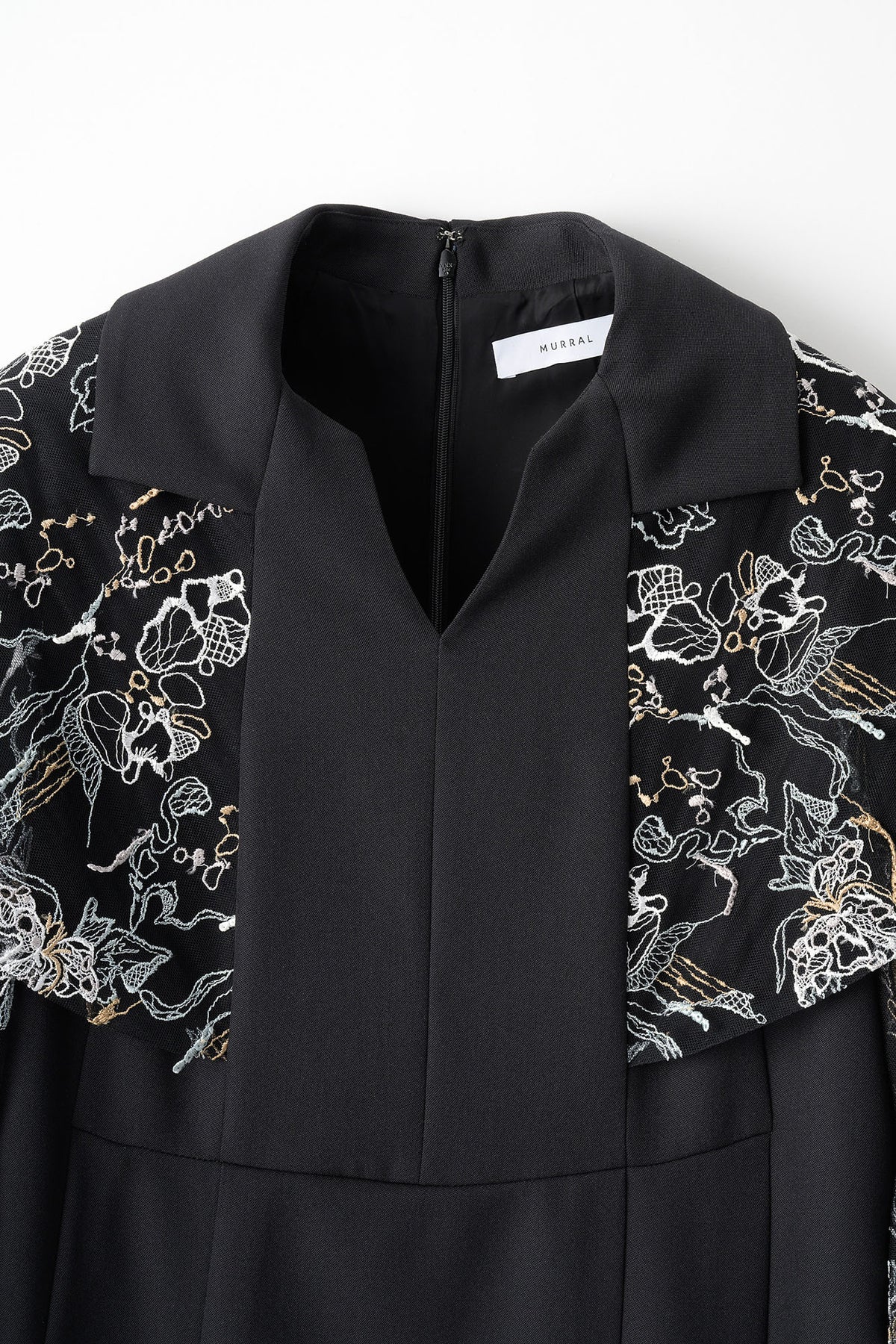 Tears flower lace dress (Black)