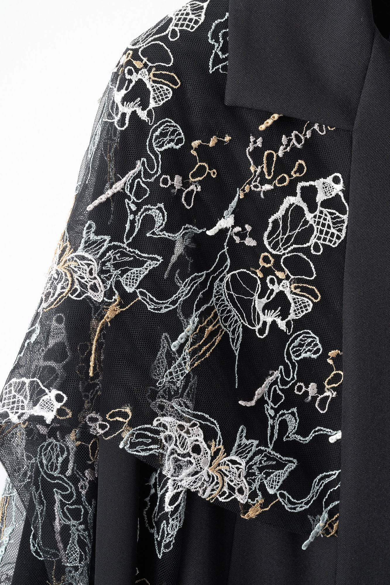 Tears flower lace dress (Black)