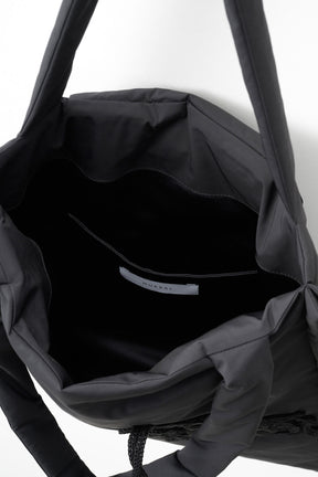 Trillium embroidered bag (Black)