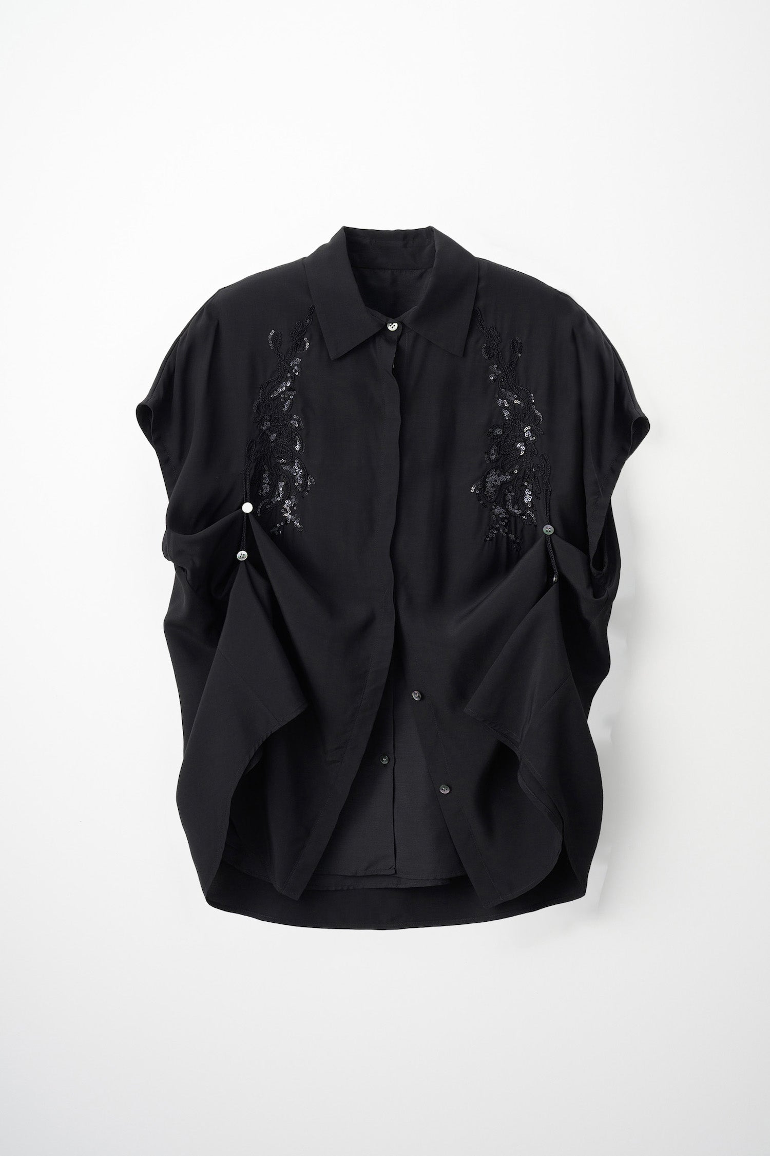 Veil embroidered shirt (Black)