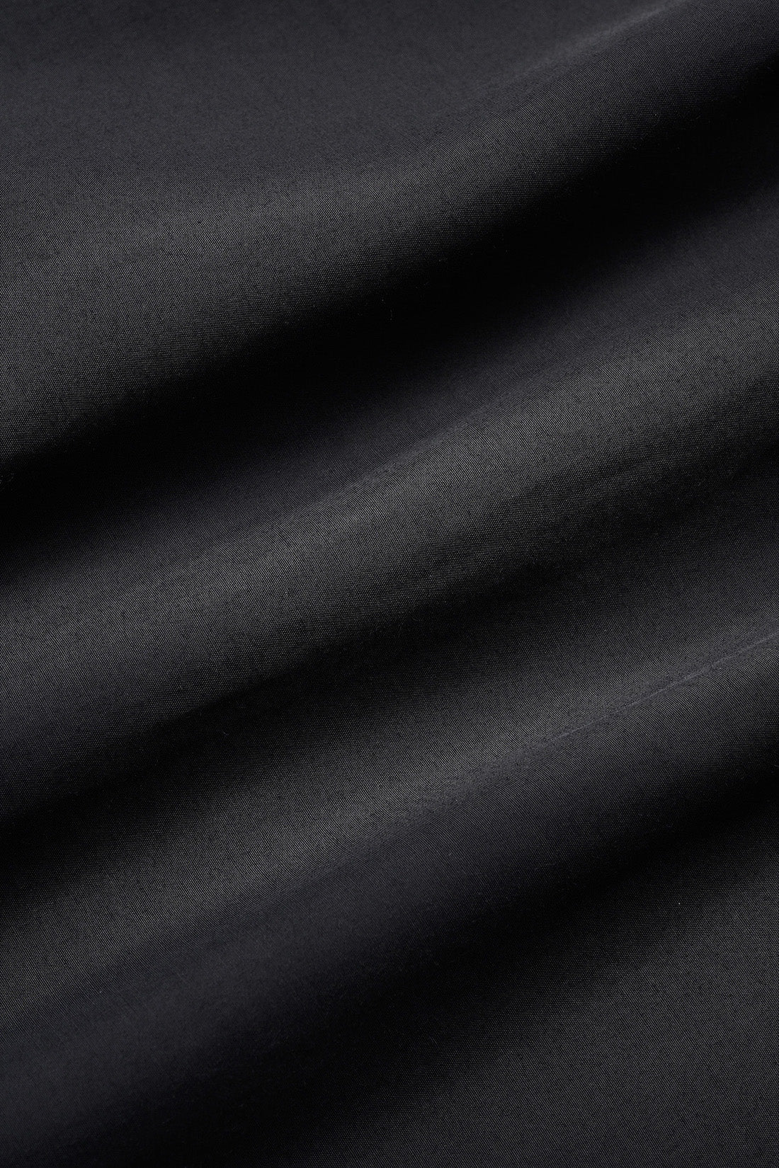 Veil embroidered shirt (Black)