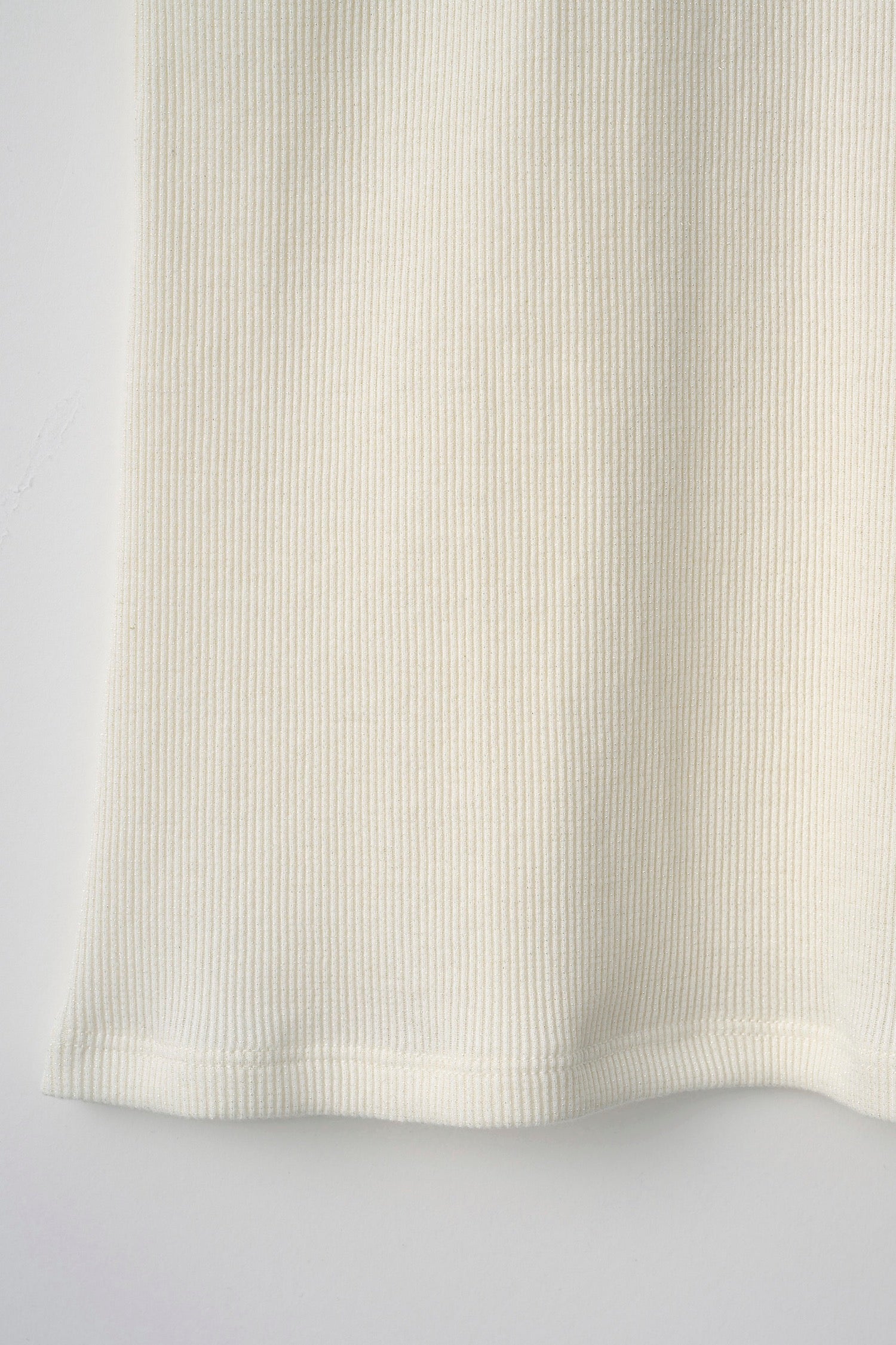 Glitter ivy halfsleeve tops (White)