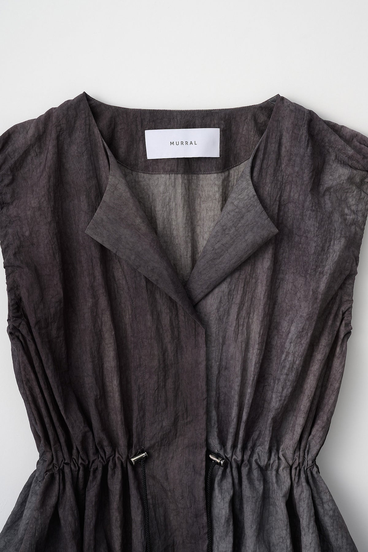 Radiance sleeveless tops (Black)