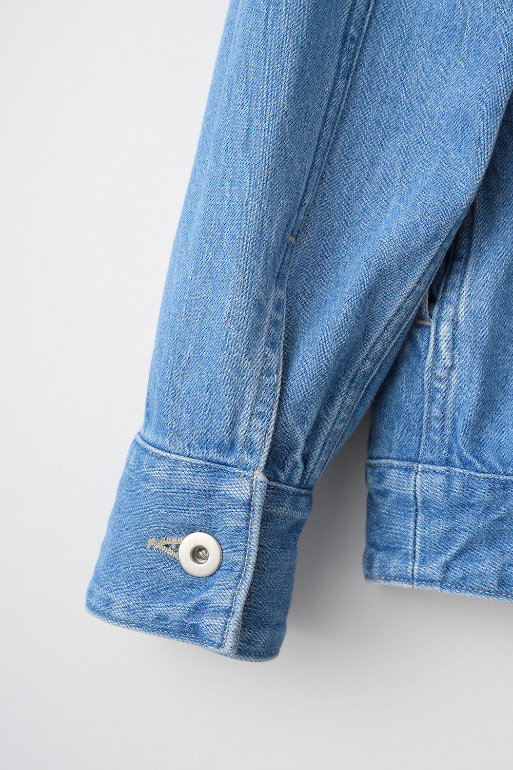 Nerine embroidered denim jacket (Blue)