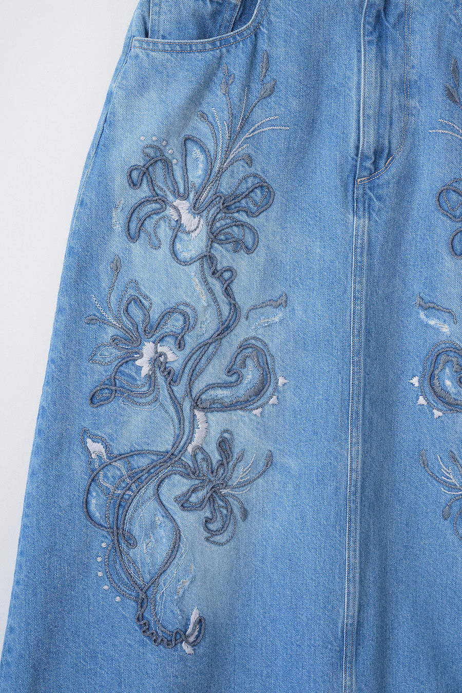 Nerine embroidered denim skirt (Blue)