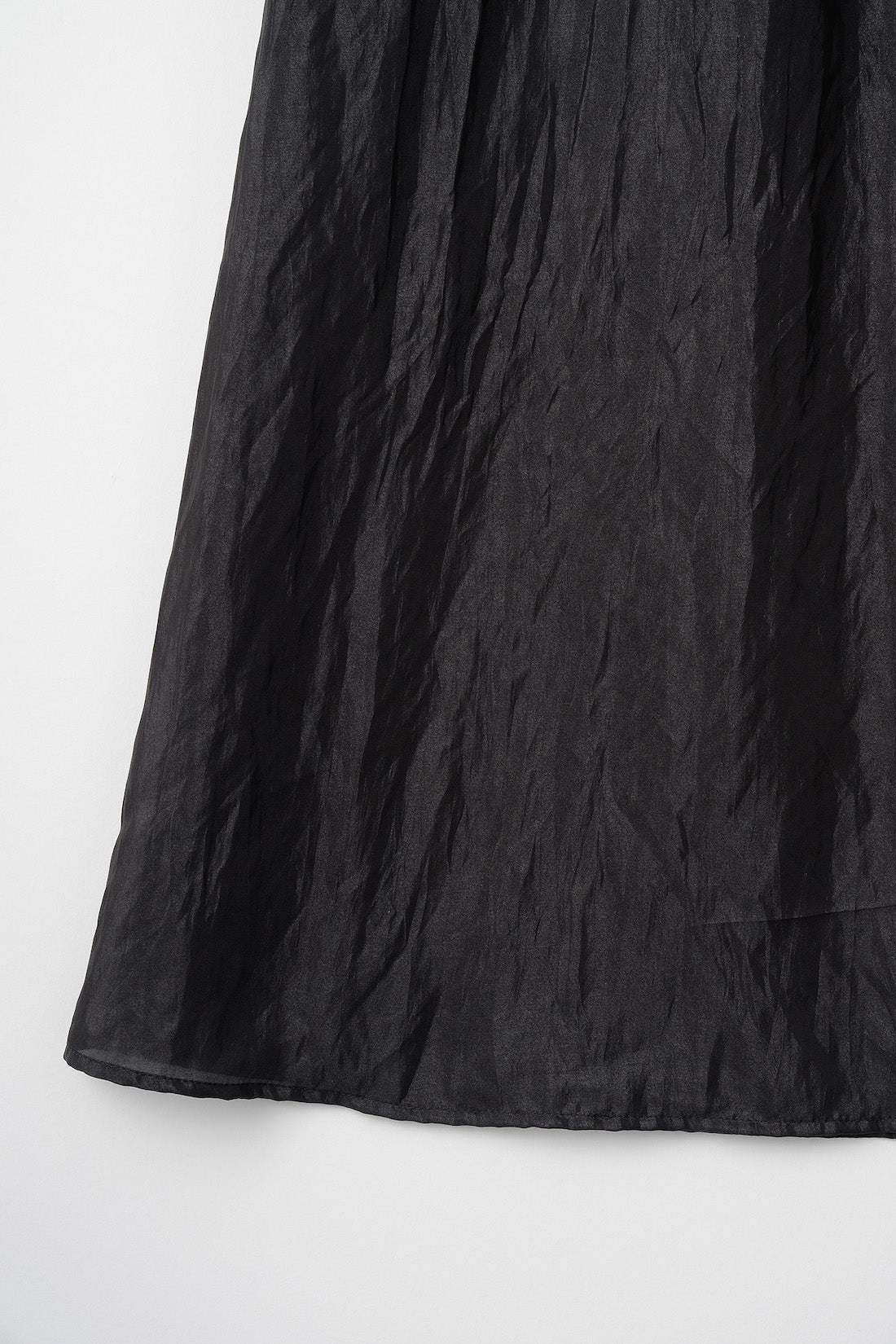 Flutter patchwork embroidered skirt (Black)