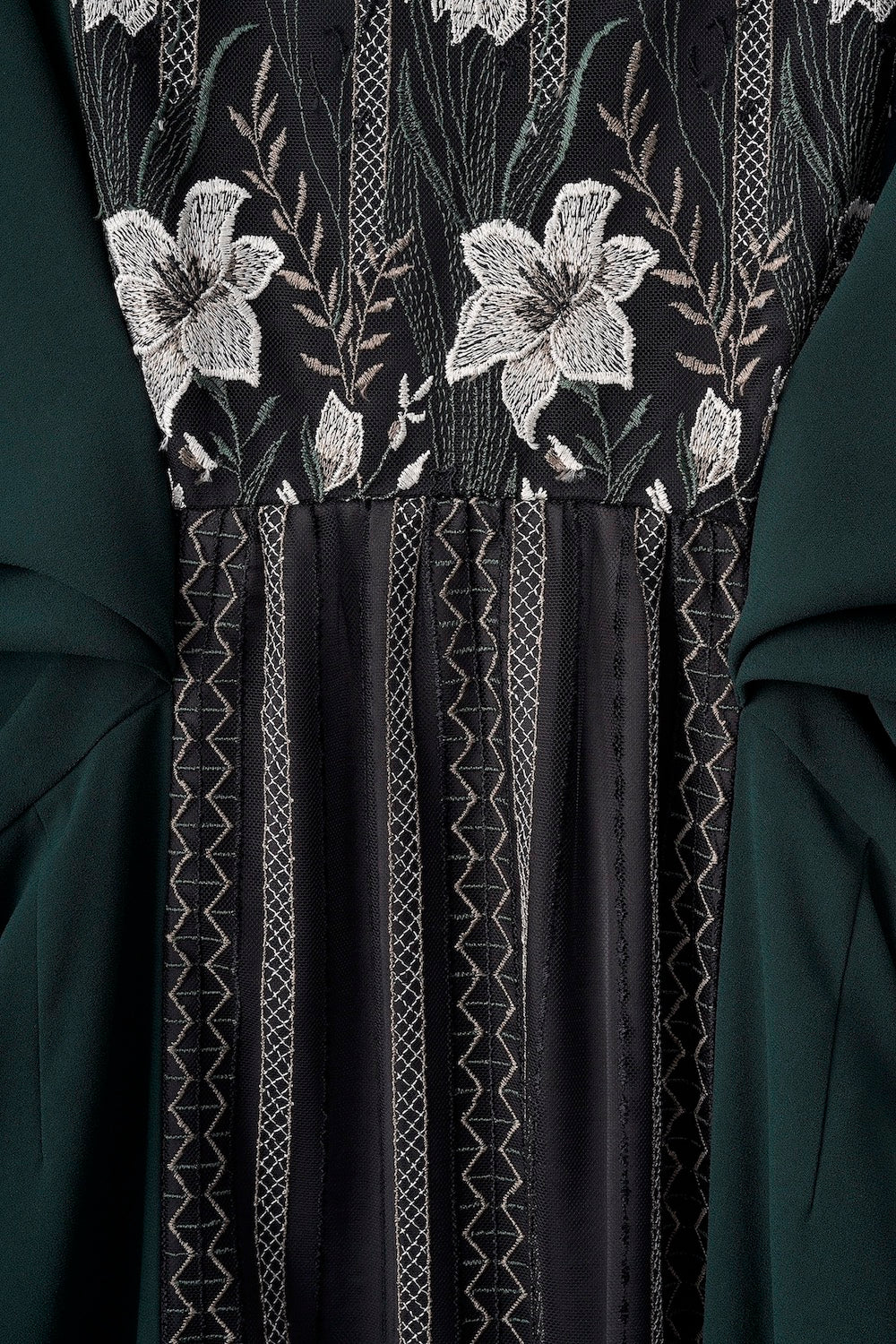 Classic lace dress (Green)