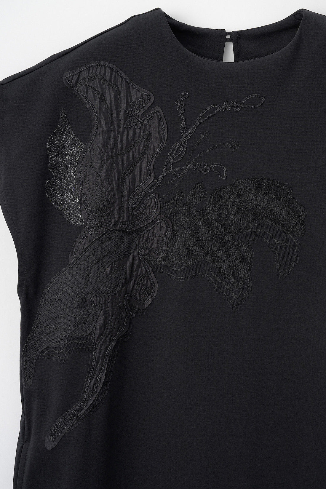 Flutter patchwork embroidered dress (Black)