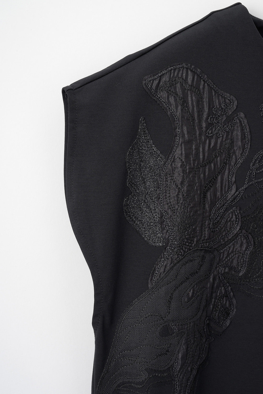 Flutter patchwork embroidered dress (Black)