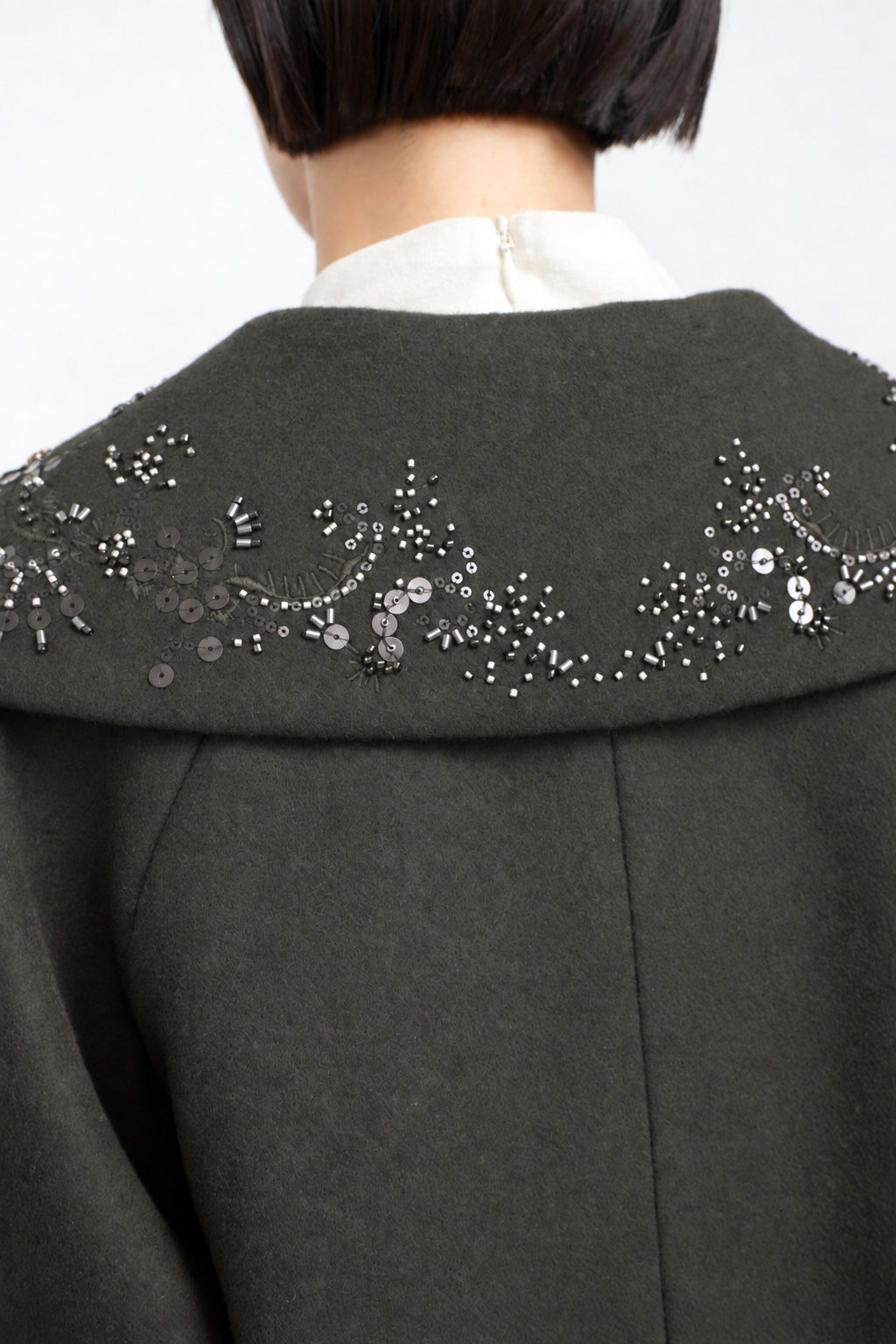 Glint beads embroidered long coat (Gray)