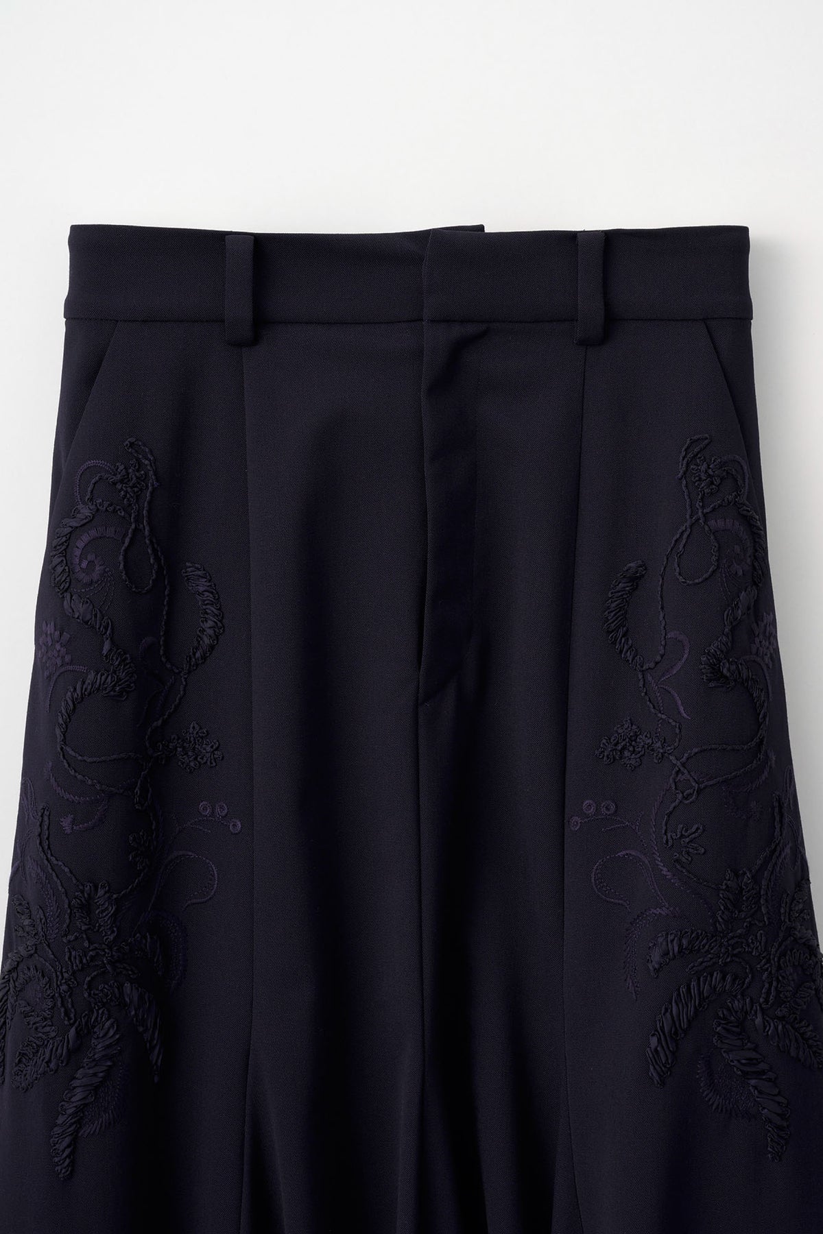 Ribbon embroidered skirt (Navy)