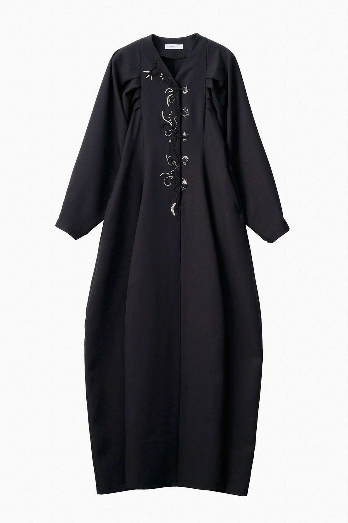 Quiet embroidered dress (Black)