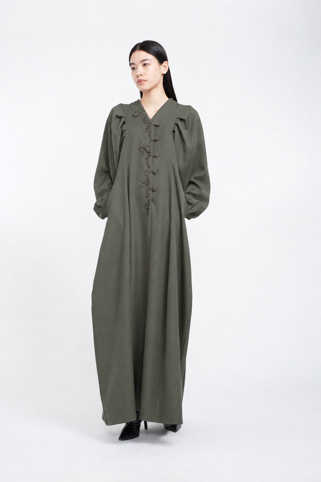 Quiet embroidered dress (Khaki)