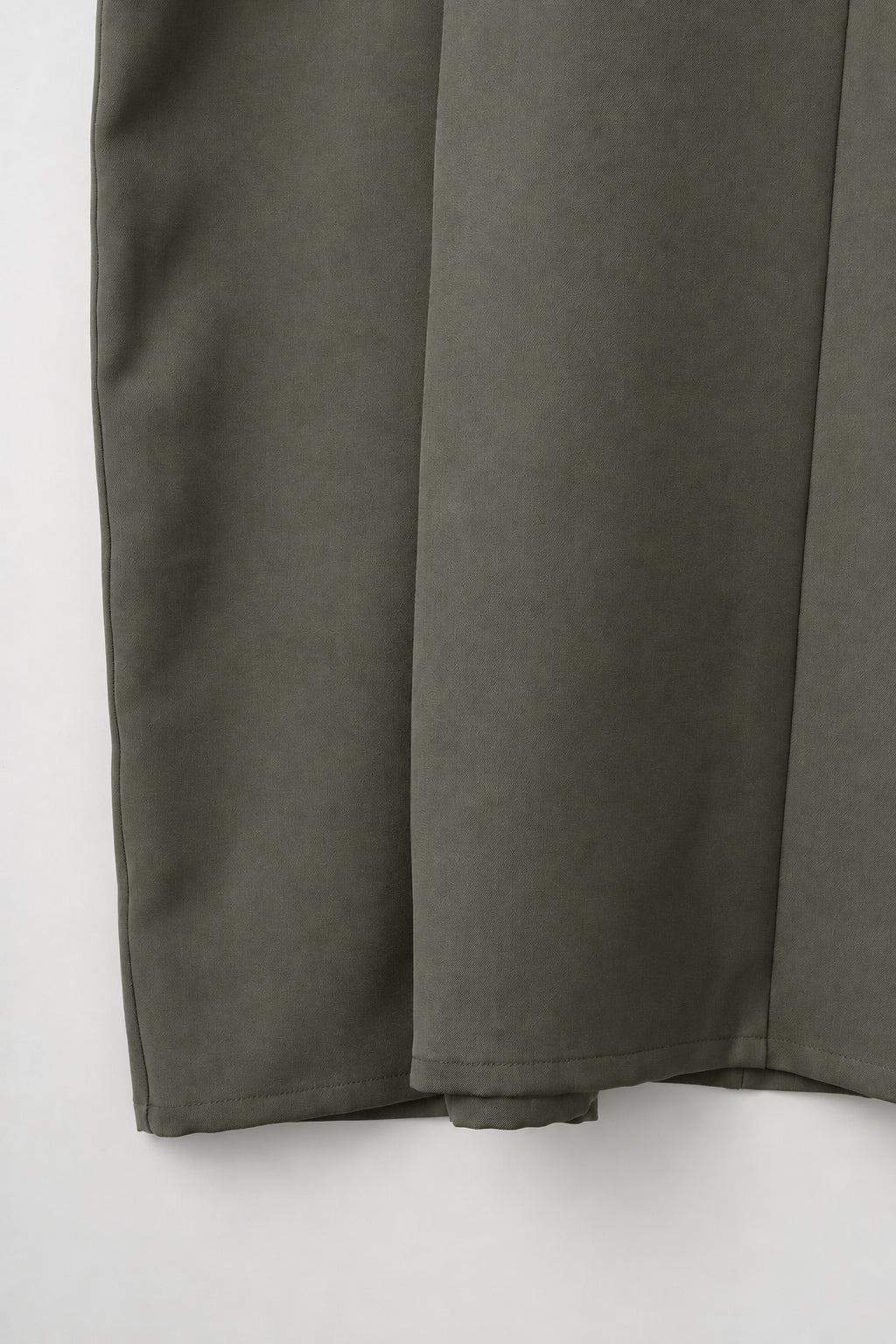 Quiet embroidered dress (Khaki)