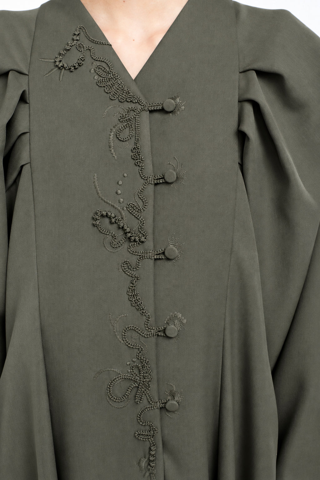 Quiet embroidered dress (Khaki)