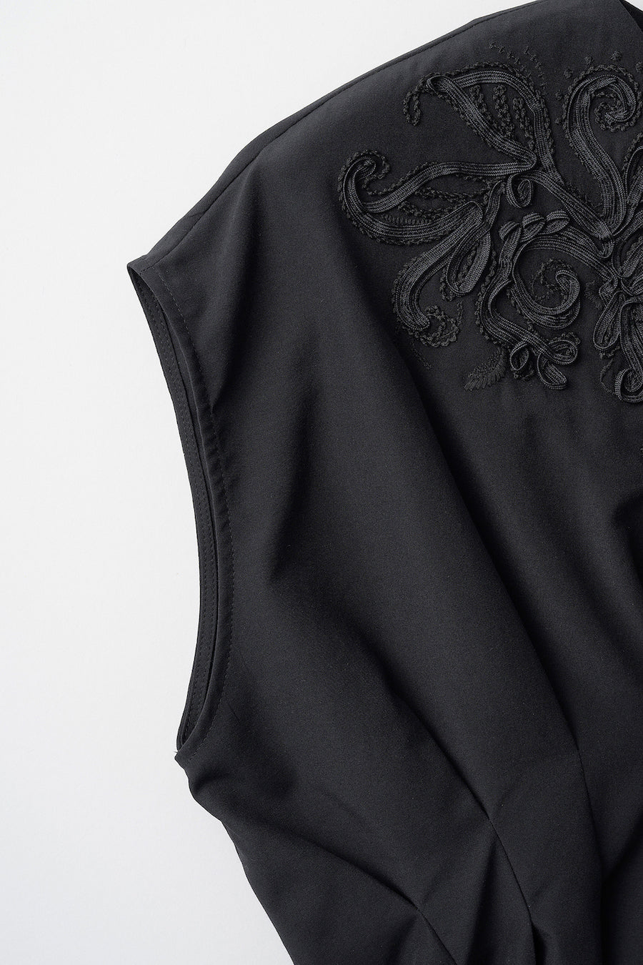 Glimmer embroidered tops (Black)